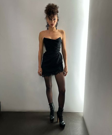 Irina Shayk star exclusive img