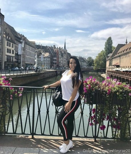 massage lesbien onlyfans porno exclusif images