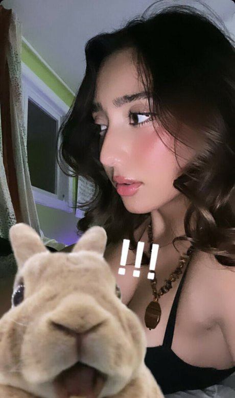 Sabrina Pezeshkian sexe star des photos