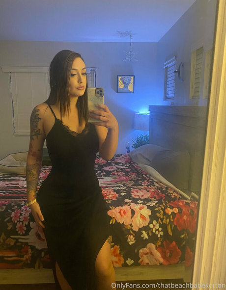 chaton courbé onlyfans xxx exclusif des photos