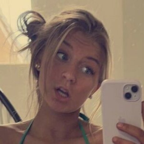 Sarah Lindstrom xxx étoile des photos