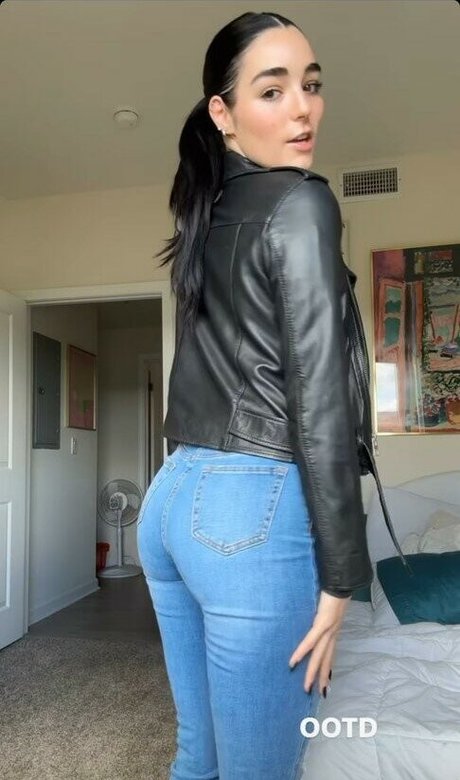 Indiana Massara modèle gratuit galeries