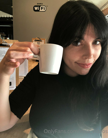 mila videos modèle des photos