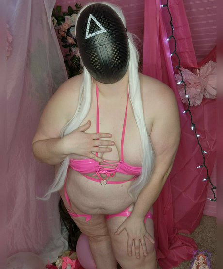 rousse aux courbes onlyfans parfait sympa image