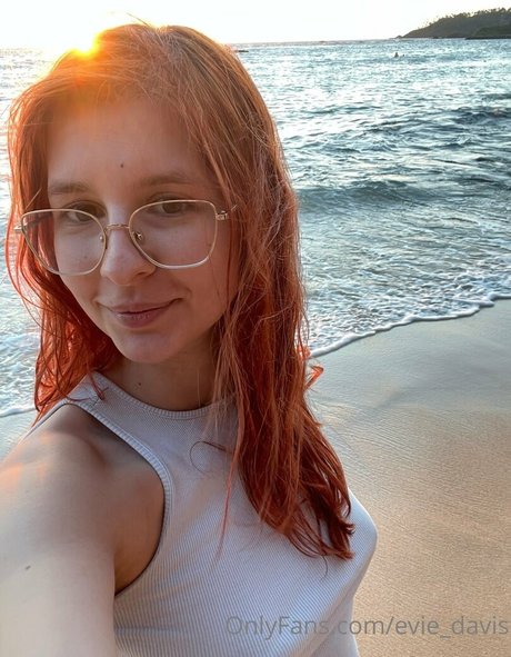 lingerie blanche onlyfans chaud exclusif des photos