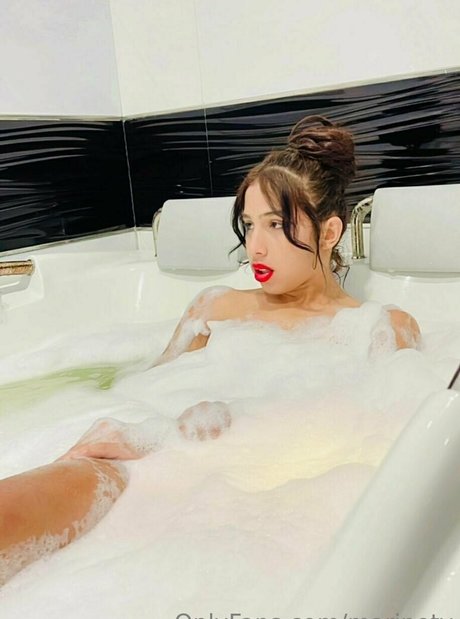 marinetv nus star du porno galeries