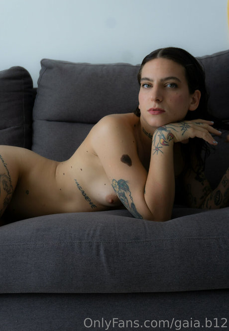 gaia b12 star pornographique collection