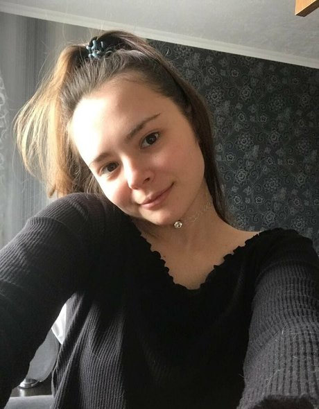 Apofigeaa star pornographique images