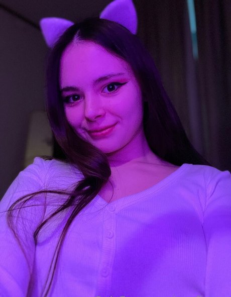 Apofigeaa jolie actrice photo