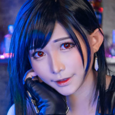 LightCos actrice porno photos