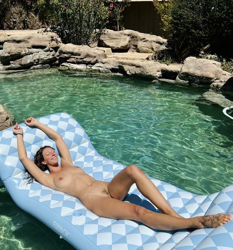 Steph Sinn nus étoiles des photos