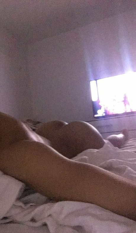 amateurs courbés onlyfans haut gratuit images