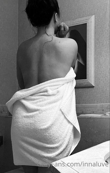InnaLuve modèle parfait photos