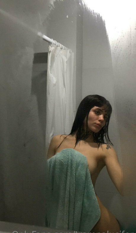 trampalucifer actrice nue photos