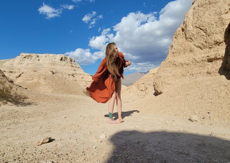 plage seins nus onlyfans meilleur chaud img