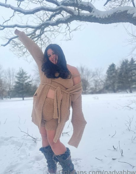 nadyabbw étoile de l'art archive