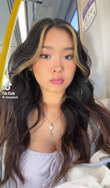 rousse au gros cul onlyfans assez nue archive