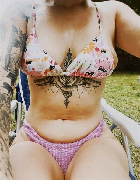 visage blond uniquementfans adulte chaud photos