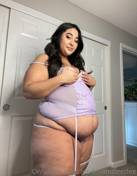 piscine onlyfans nu libre img