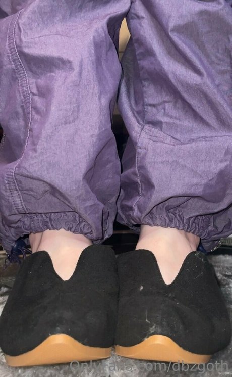 dbzgoth actrice nue archive