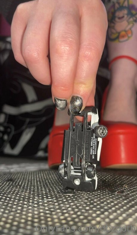 dbzgoth actrice de grande qualité image