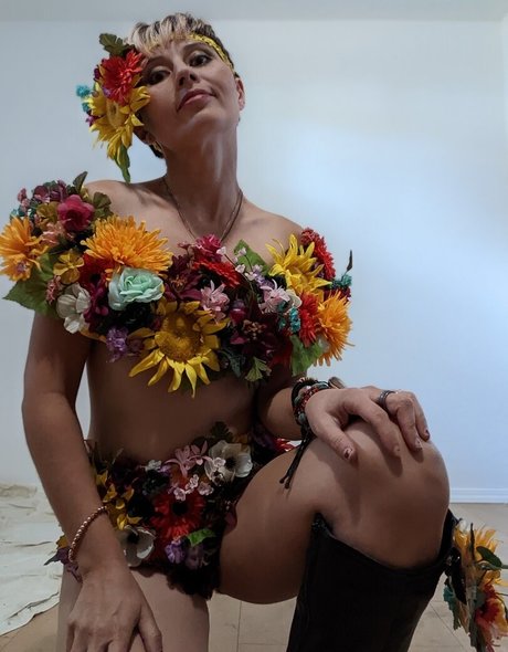 Dr Lindsey Doe actrice sexy archive