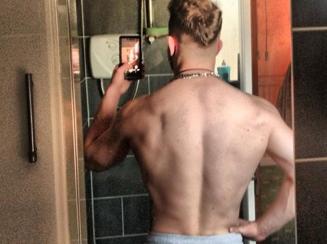 Muscle Adam étoile adulte img