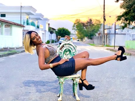 Raquel Aparecida étoile sympa collection