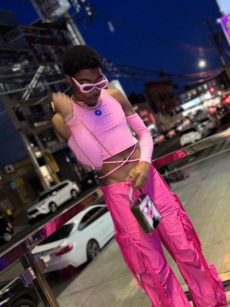 chaton potelé uniquementfans sexy sympa photo