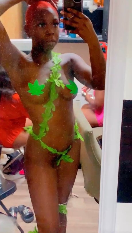 nina belle actrice galerie