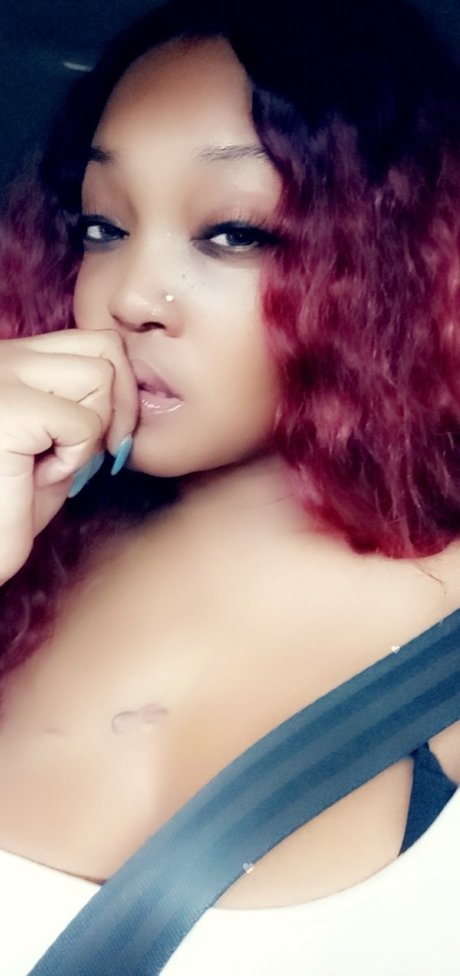 Keiko Ari art star du porno galerie