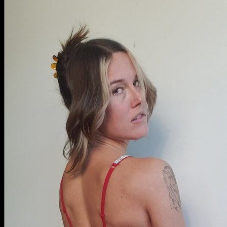 The Maytrix actrice adulte image