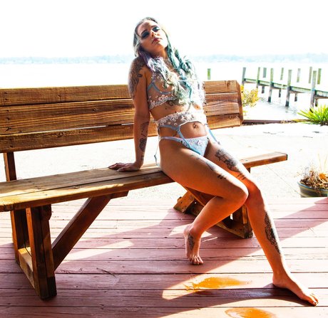 SPModeling modèle chaud image