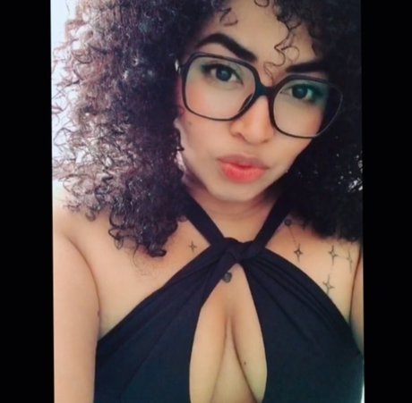 Nadya Esmeralda actrice adulte image