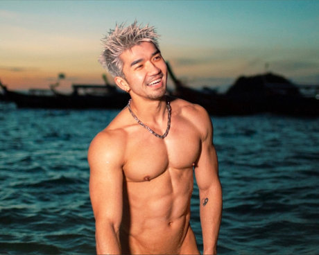 Daniel Zhang modèle exclusif image