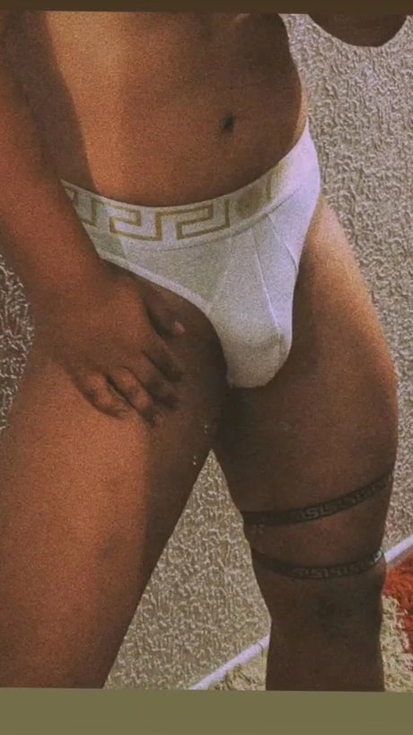 IamErca star du porno en haute qualité galerie