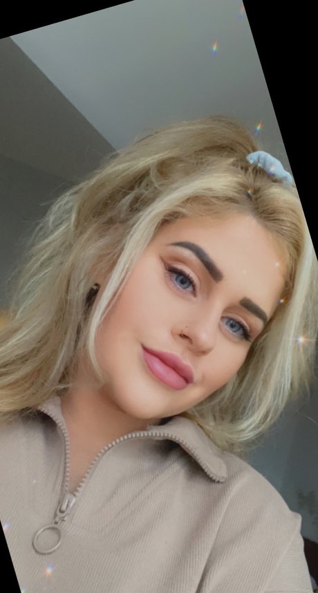 Louise 98 star du porno chaud archive