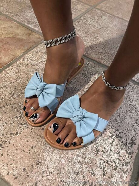 MyTopTierToes beau modèle photos
