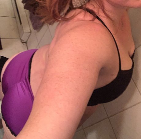 CurvyPinkNHot jolie étoile archive