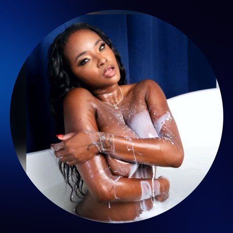 bisexuel mmf onlyfans belle hd archive