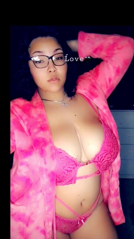 _ig oootyyyy Kutieee_ modèle de haute qualité img