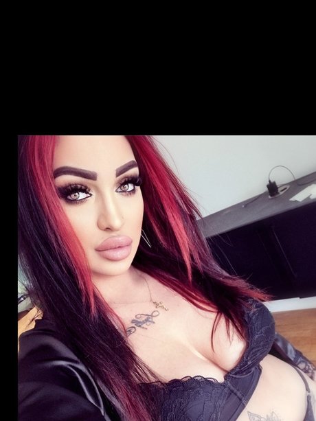 Natasha Floran xxx étoile galeries