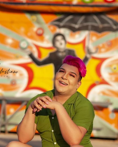 Natan Eriti modèle de haute qualité galerie