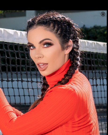 Nataliya S star du porno en haute qualité galerie