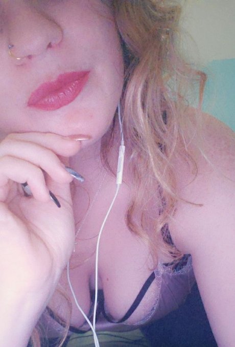 CurvyHottie modèle adulte galerie