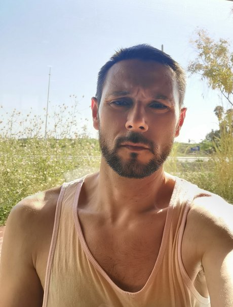 FUNPOP actrice artistique des photos