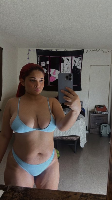 Baddest red bond actrice sexy images