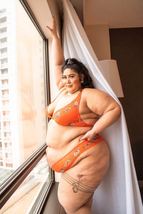 Crystal Blue 420 PPV jolie étoile image