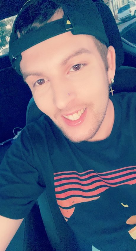 gros seins gorge profonde onlyfans jolis nus image