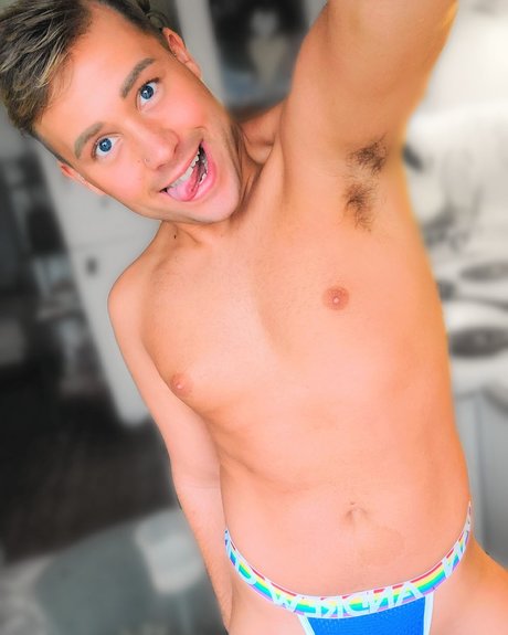 Joy Ful star du porno en haute qualité photo